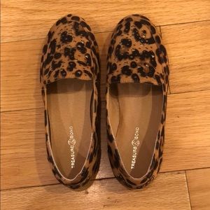 Treasure & Bond Girl’s Leopard Loafers